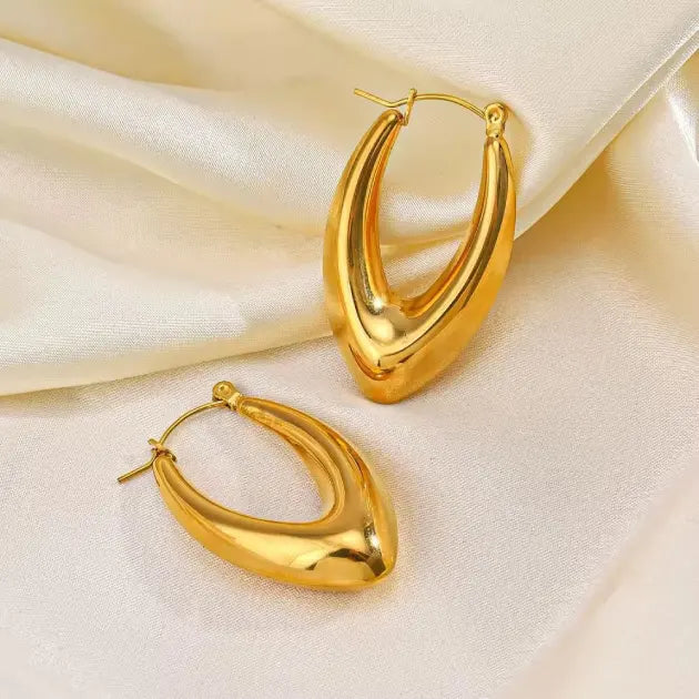 Golden V-Curve Hoops