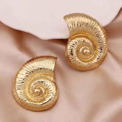 Holiday Snail Studs