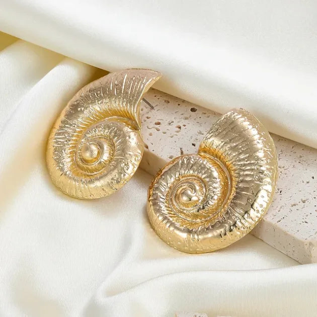 Holiday Snail Studs