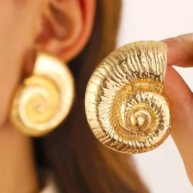 Holiday Snail Studs