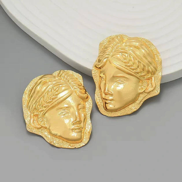 Golden Chehra Statement Studs