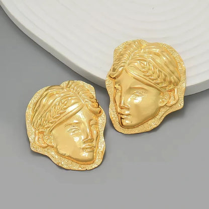 Golden Chehra Statement Studs