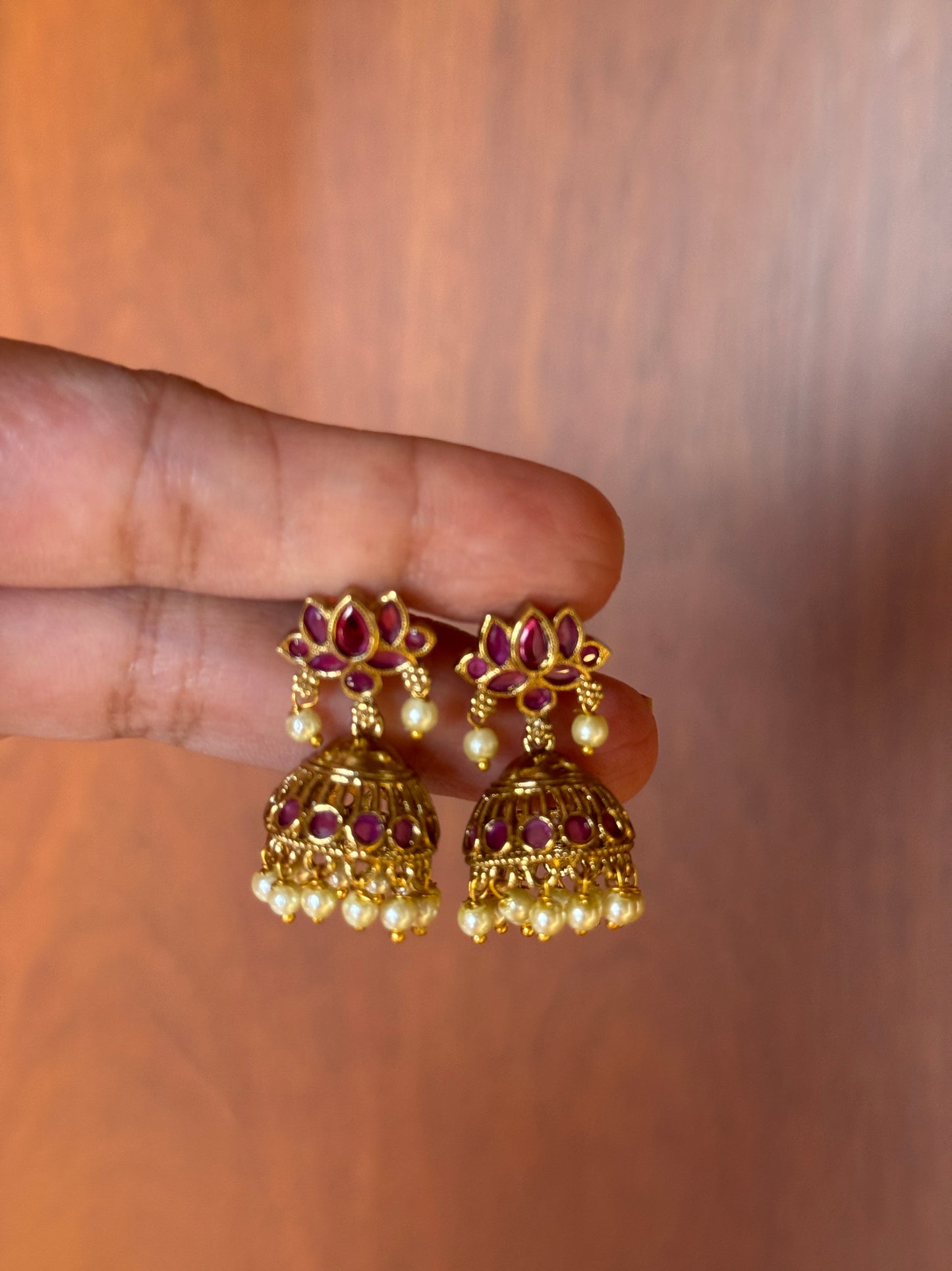Padma Manjari – Original Jadau Kundan lotus Hasli Necklace Set.