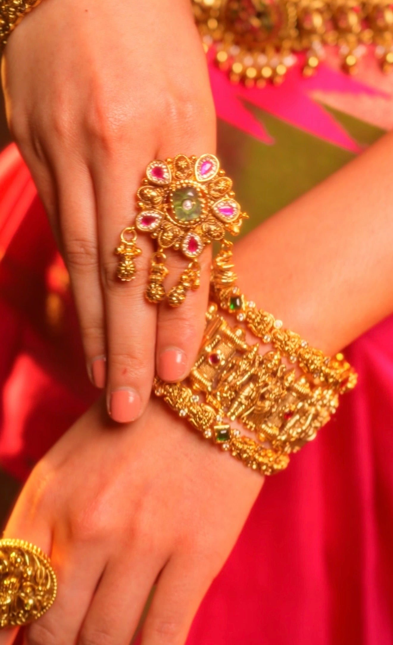 Shri Ram Parivar Jadau Kundan Kada - 1 Pair