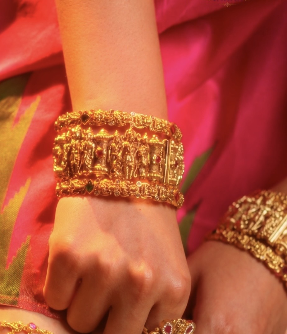 Shri Ram Parivar Jadau Kundan Kada - 1 Pair