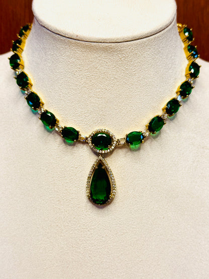 Harnika Petite Emerald Diamond Necklace Set.
