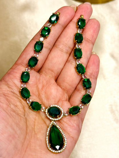 Harnika Petite Emerald Diamond Necklace Set.