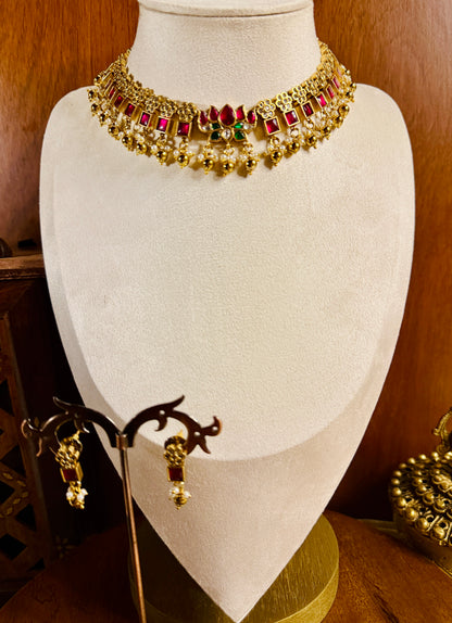 Kamalini Kanti – Lotus Motif Original Jadau Kundan Choker Set.