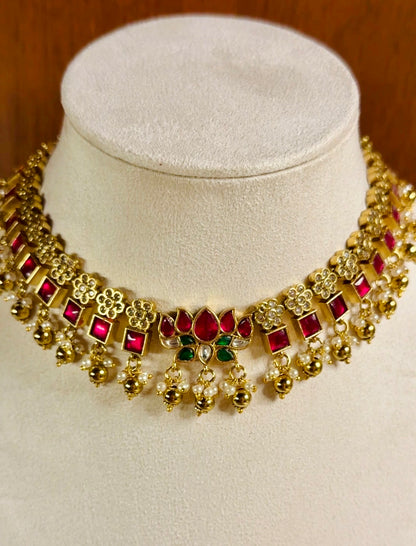 Kamalini Kanti – Lotus Motif Original Jadau Kundan Choker Set.