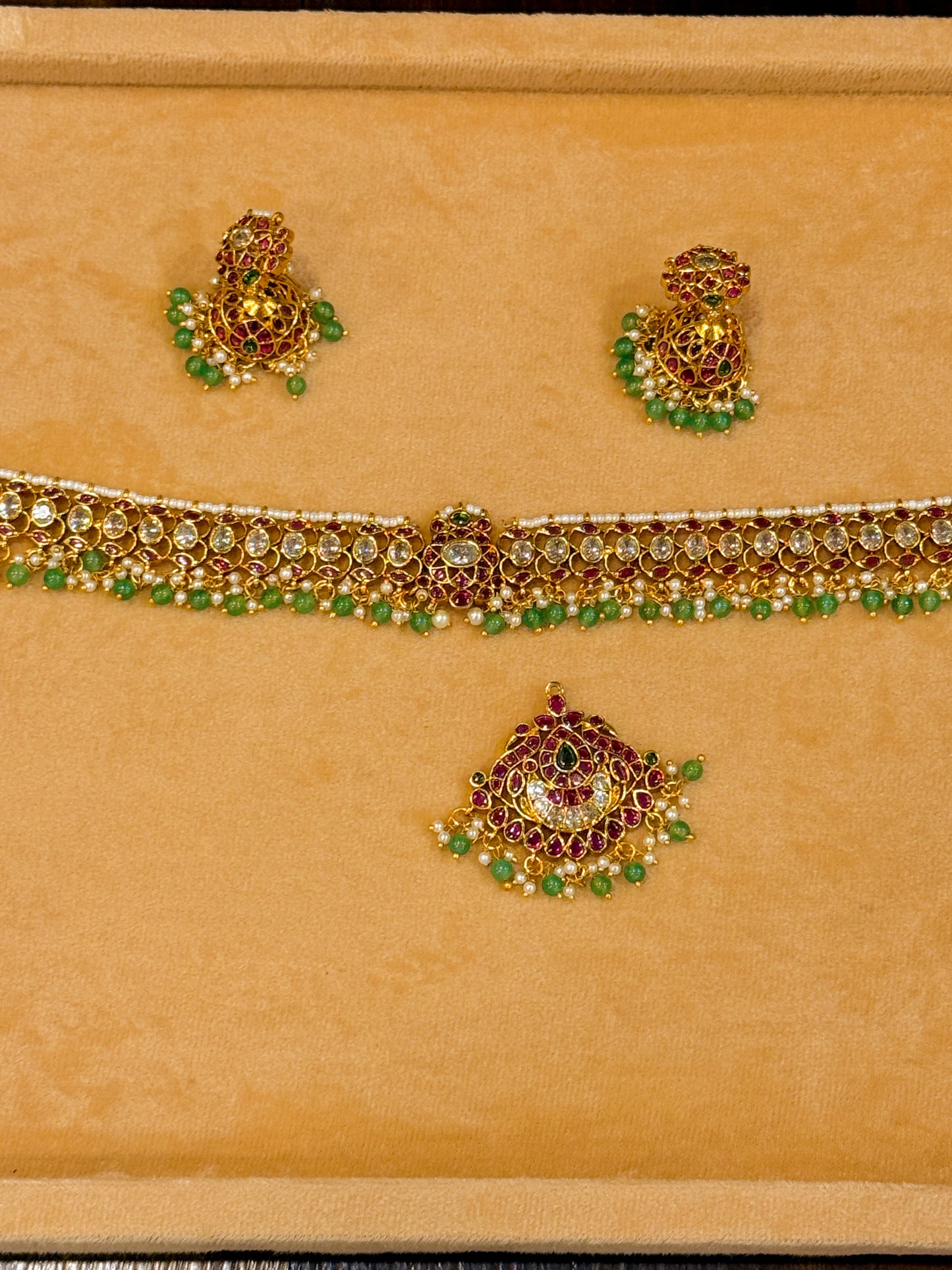Tarangini Trimaya – Premium Kemp & Kundan Three-Way Convertible Choker