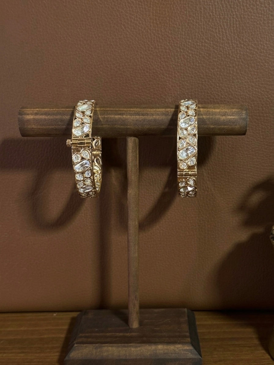 Charvi – Abstract-Cut Moissanite Bangles Set