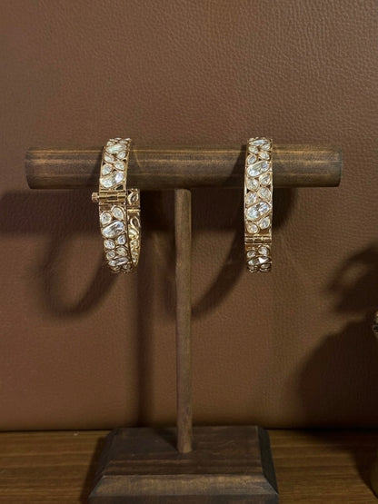 Charvi – Abstract-Cut Moissanite Bangles Set