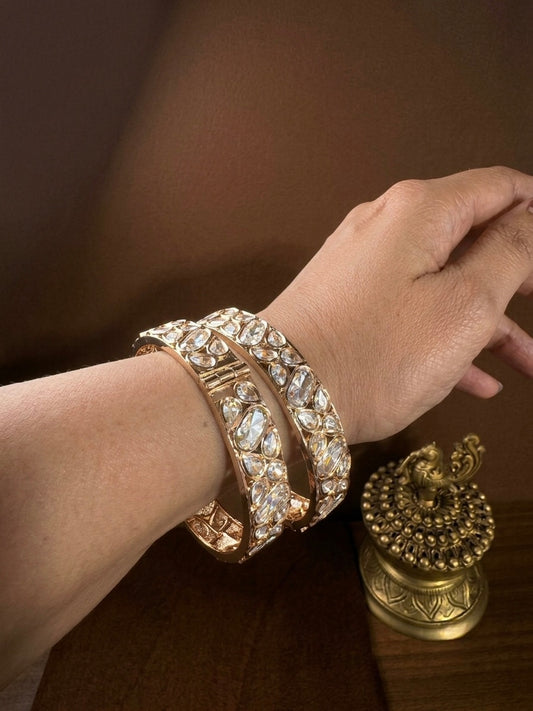 Charvi – Abstract-Cut Moissanite Bangles Set