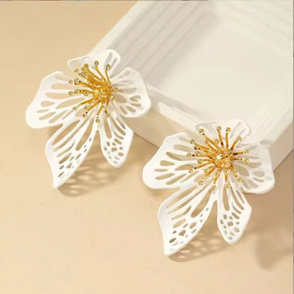 Floral Grandeur Studs