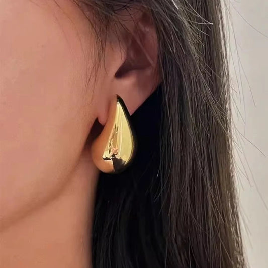Medium Tear Drop Studs
