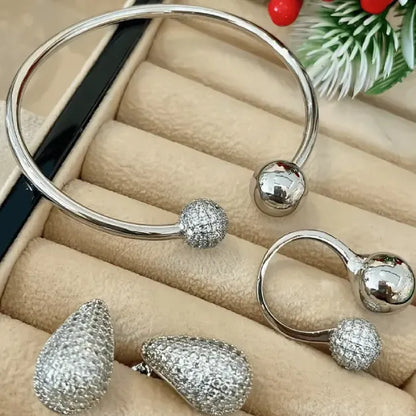 Dazzling Sphere and Tear Jewellery Set - 18k Gold Plated