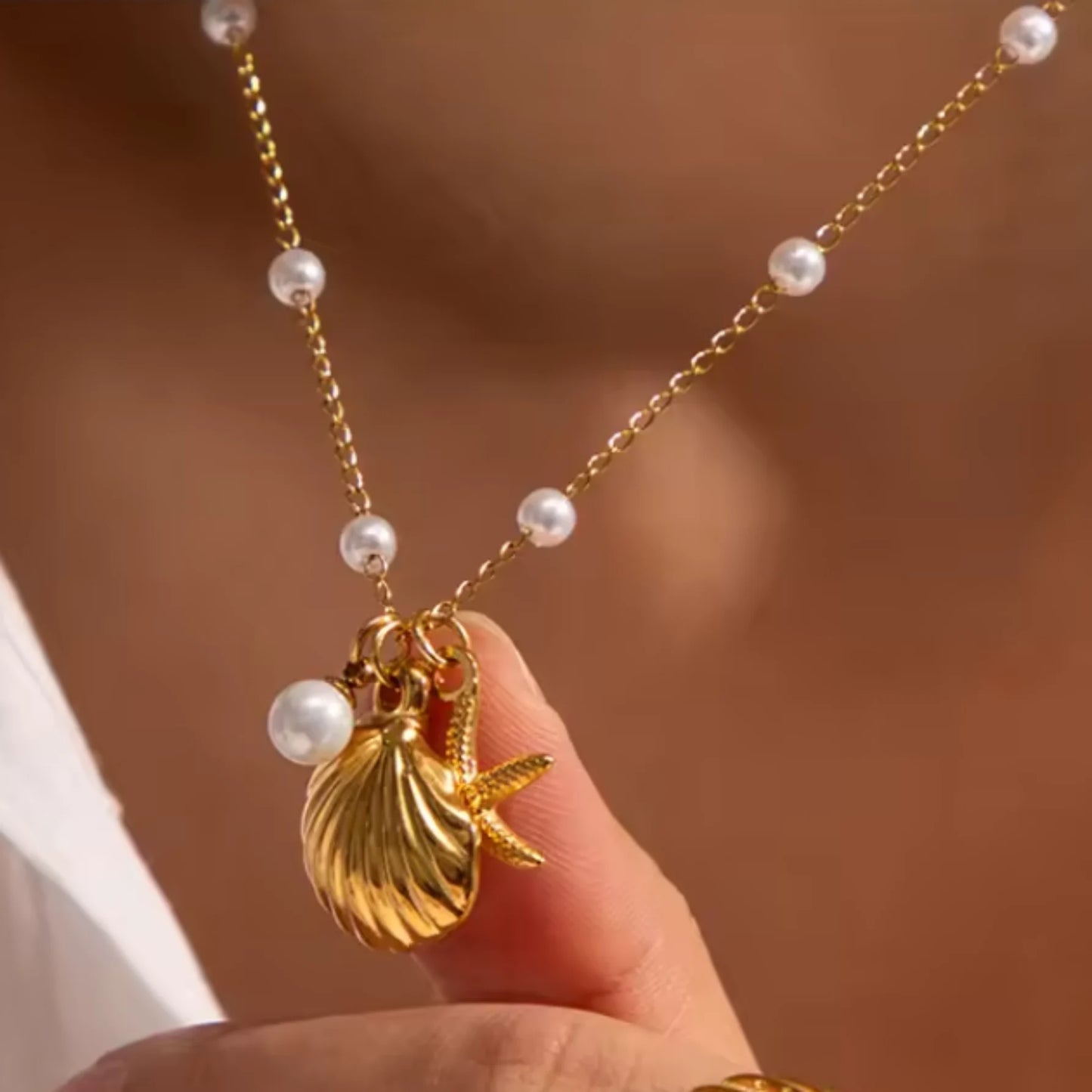 Beachy Bliss Pearl Necklace - 18k Gold Plated