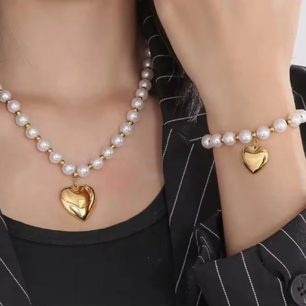 Pearl Love Necklace