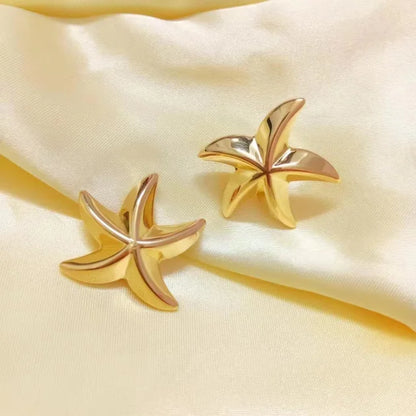 Plain Gold Star Fish Studs
