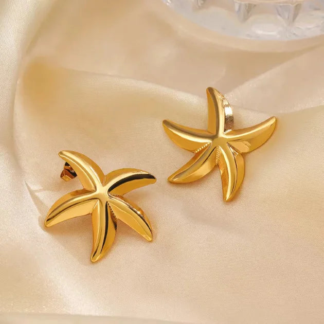 Plain Gold Star Fish Studs