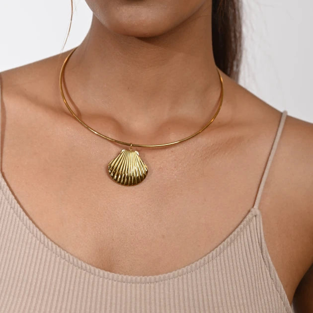Shell Necklet