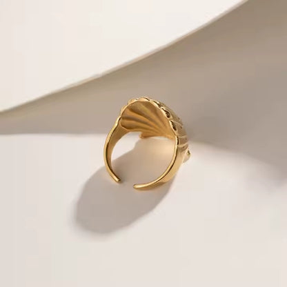 Shell Statement Ring
