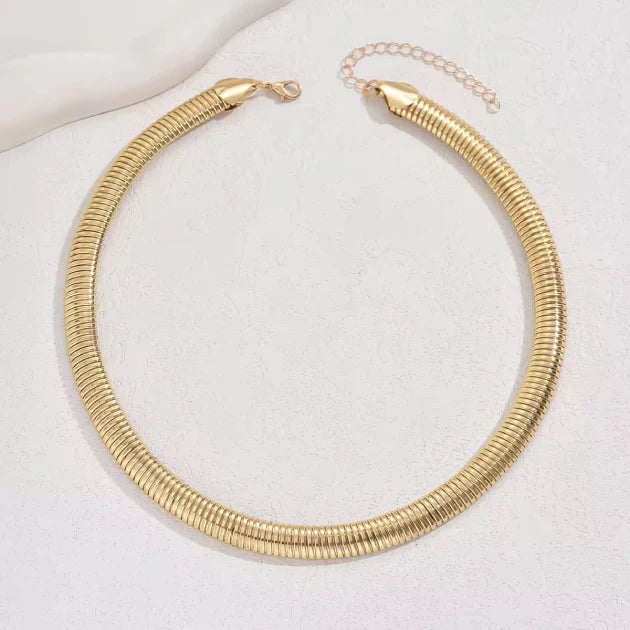 Single Layer Thick Snake Bone Chain Necklace