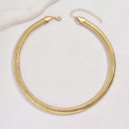Single Layer Thick Snake Bone Chain Necklace