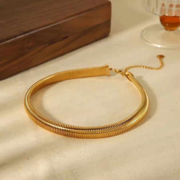 Single Layer Thick Snake Bone Chain Necklace