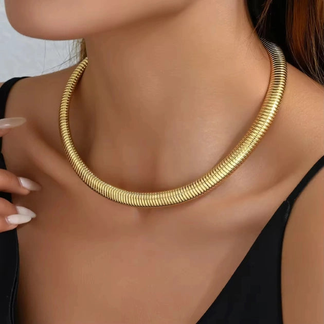 Single Layer Thick Snake Bone Chain Necklace
