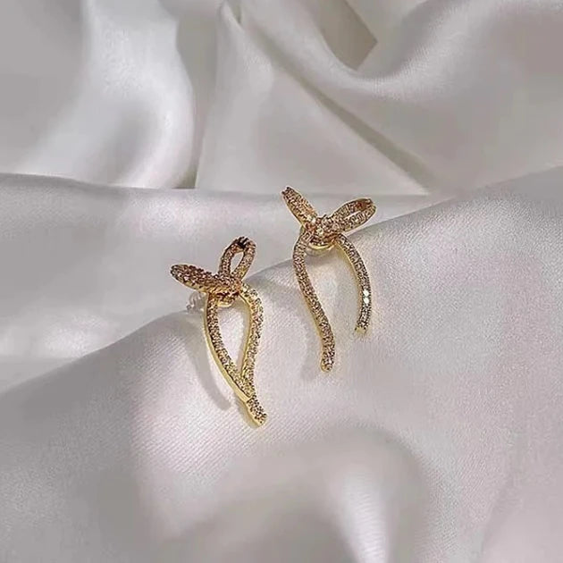 Sparkling Bow Knot Studs
