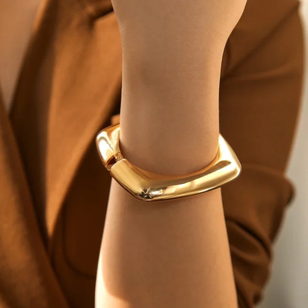 Luxe Square Gold Bracelet