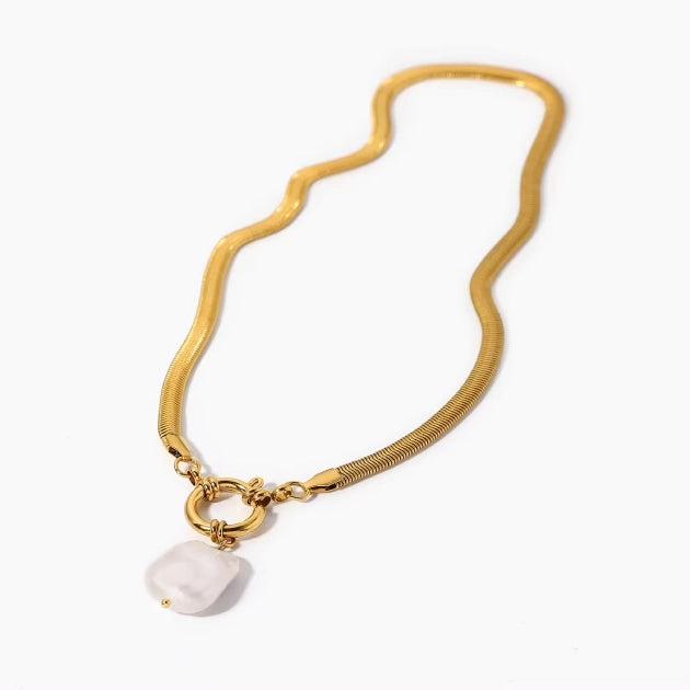 Luxe Gold Pearl Drop Necklace
