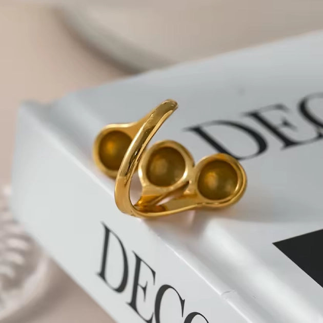 Huggy Ball Statement Ring