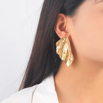 Botanica Bold leaf Earrings
