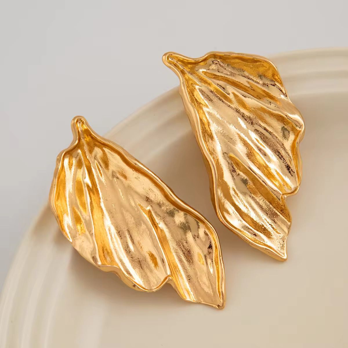 Botanica Bold leaf Earrings
