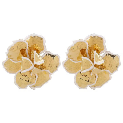 Grande Fleur Blanche Studs