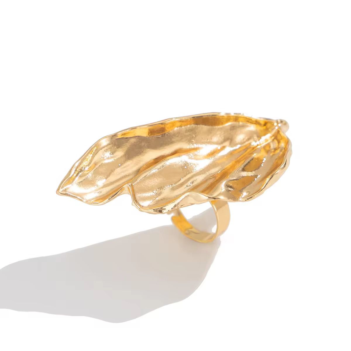Botanica Bold leaf ring