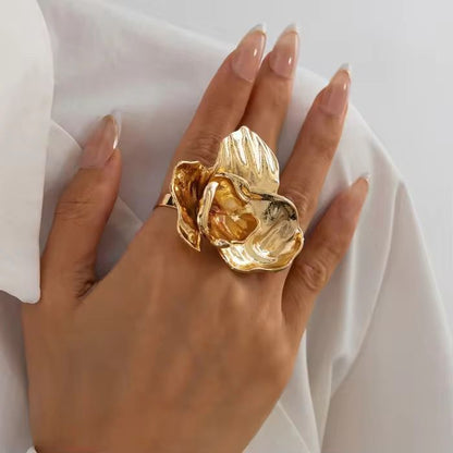 Flora Royale Ring