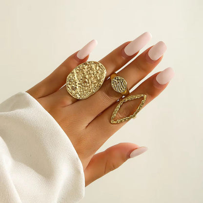 Traces of Gold – Set of Three Rings