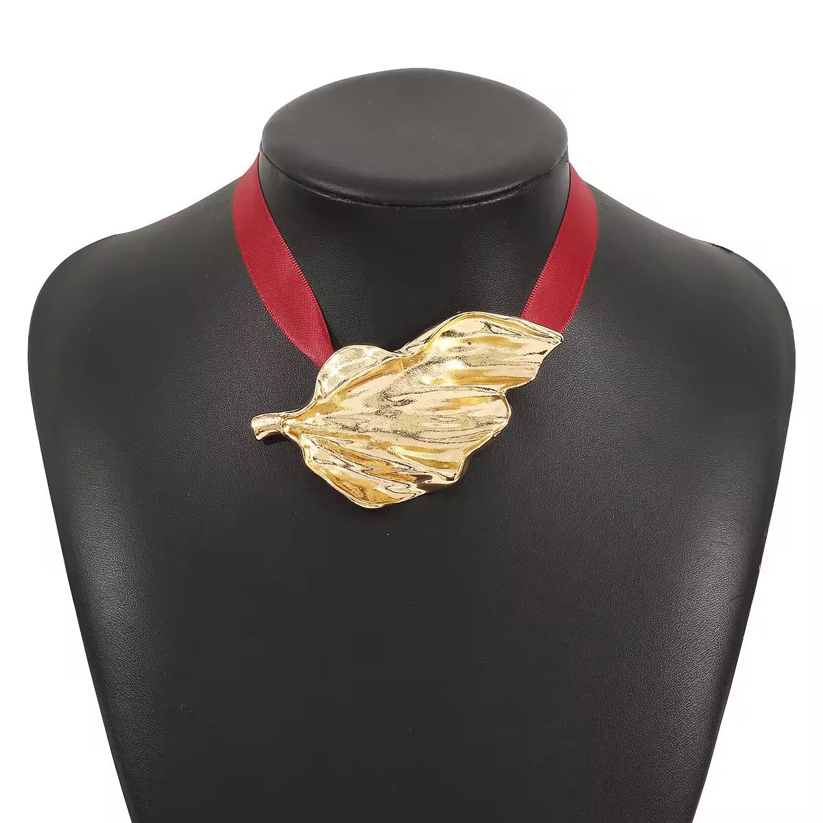 Botanica Bold Leaf Choker
