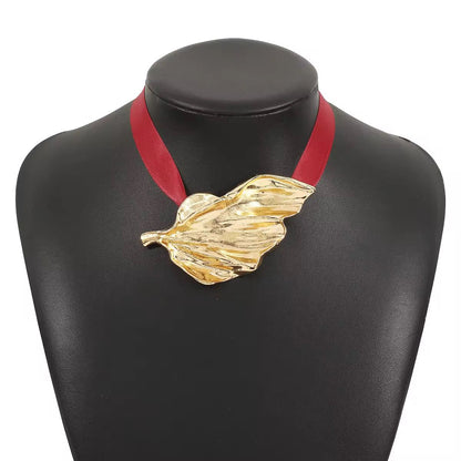 Botanica Bold Leaf Choker