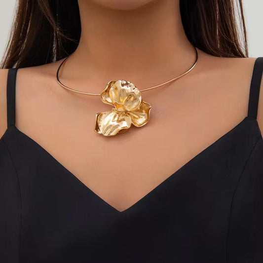 Flora Royale Necklet