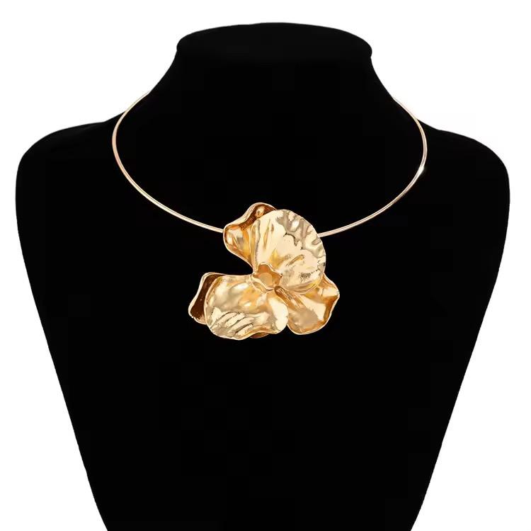 Flora Royale Necklet