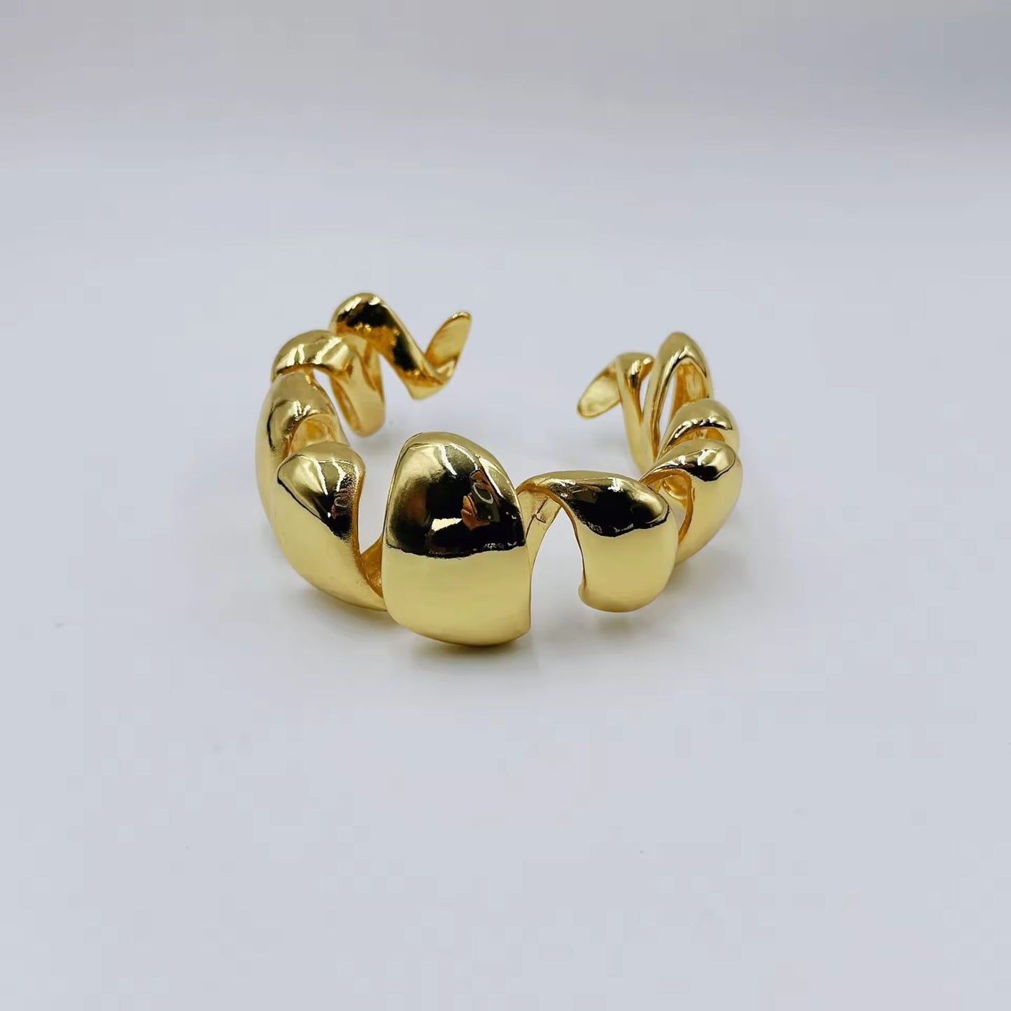 Auric ripple cuff