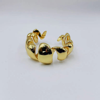 Auric ripple cuff