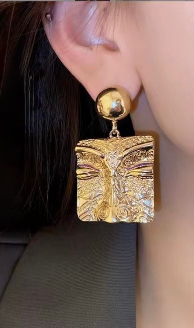 Facecraft Drop Earrings