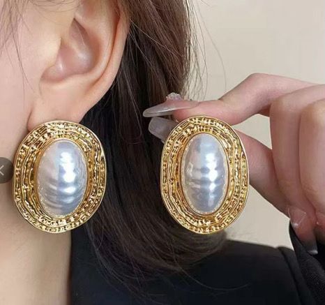 Regalia Pearl Ovals