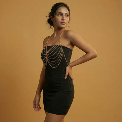 Regina drape harness chain