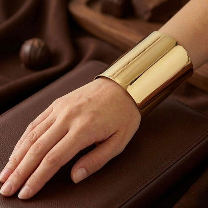 Gleam Grandeur Long Cuff